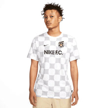 Laden Sie das Bild in den Galerie-Viewer, T-Shirt Nike F.C
